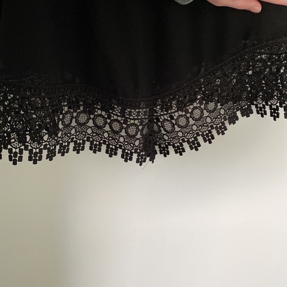 Glamorous Lace Detail Tank - Picture 4 of 9